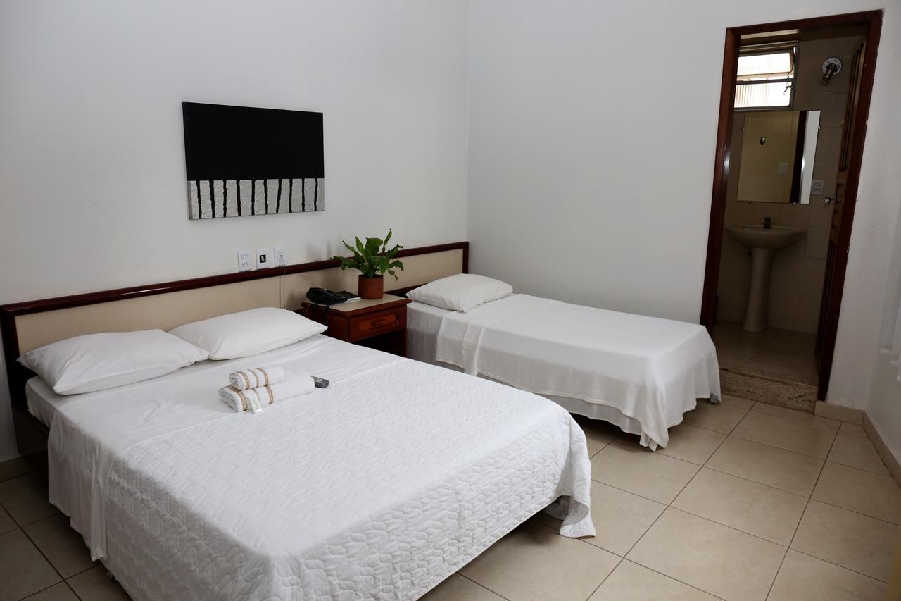 Joao Pinheiro Licia Hotel المظهر الخارجي الصورة